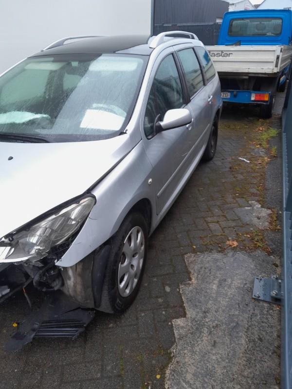 Renfort pare choc arriere (traverse) pour PEUGEOT 307 PHASE 1 BREAK Renfort pare choc arriere (traverse) pour PEUGEOT 307 PHASE 1 BREAK