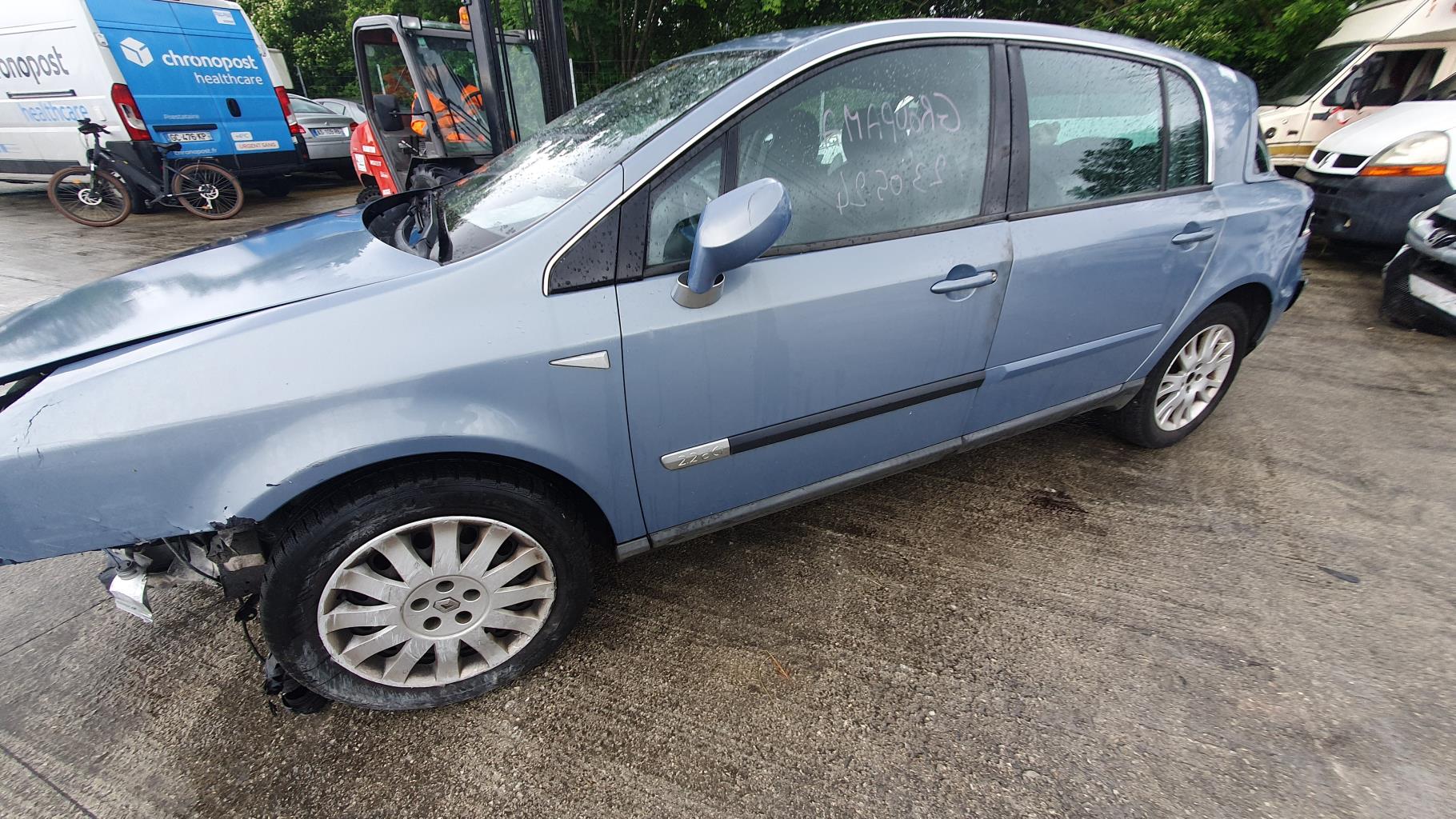Feu arriere secondaire droit (feux) pour RENAULT VEL SATIS PHASE 1 Feu arriere secondaire droit (feux) pour RENAULT VEL SATIS PHASE 1