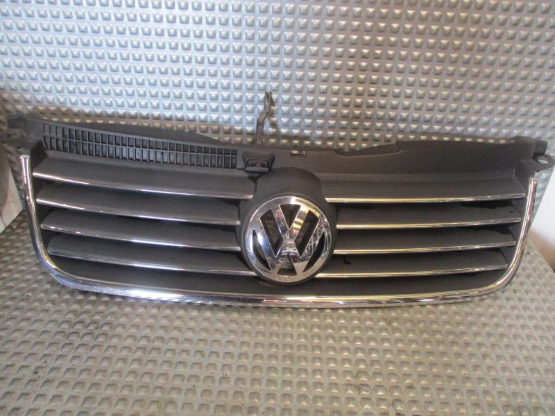 Calandre VOLKSWAGEN PASSAT 4 PHASE 2 BREAK Diesel - 1