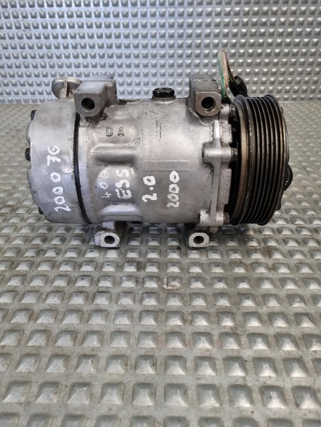 Compresseur clim PEUGEOT 406 COUPE Essence - 1