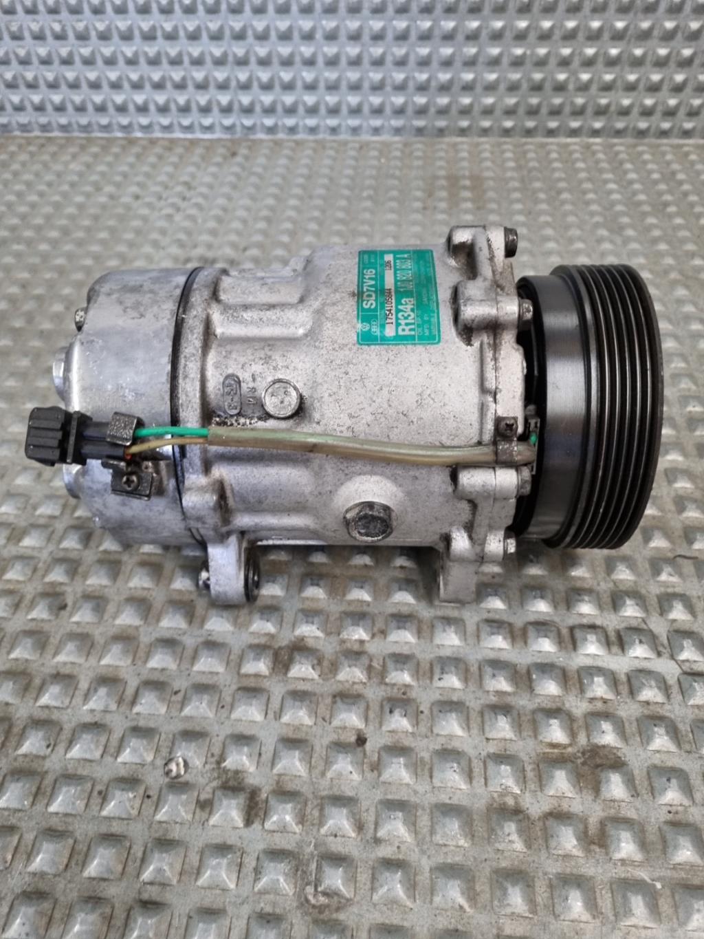 Compresseur clim VOLKSWAGEN GOLF 4 Diesel - 1