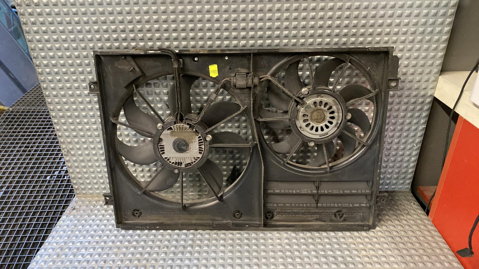 Buse VOLKSWAGEN GOLF 5 Diesel - 1