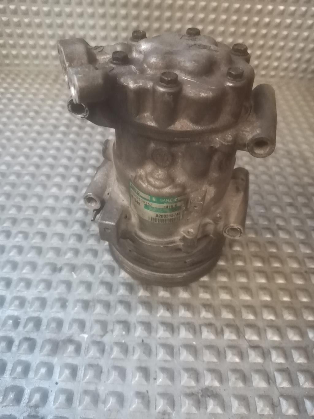 Compresseur clim RENAULT CLIO 2 PHASE 2  - 1