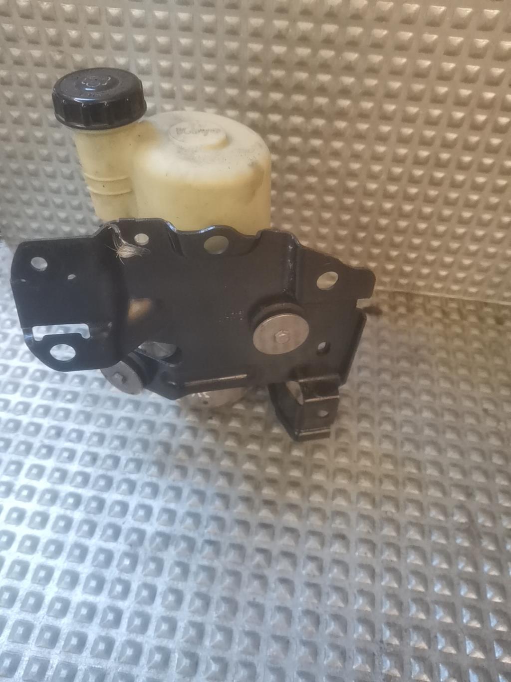 Pompe de direction DACIA SANDERO 1  - 1