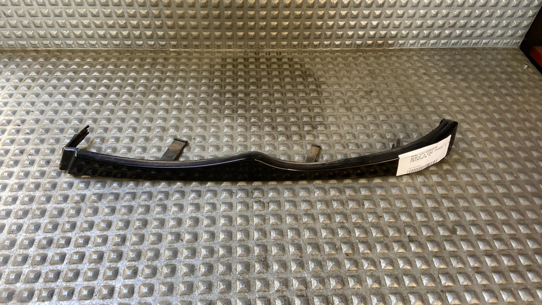 Calandre gauche BMW SERIE 3 E46 PHASE 2  - 1