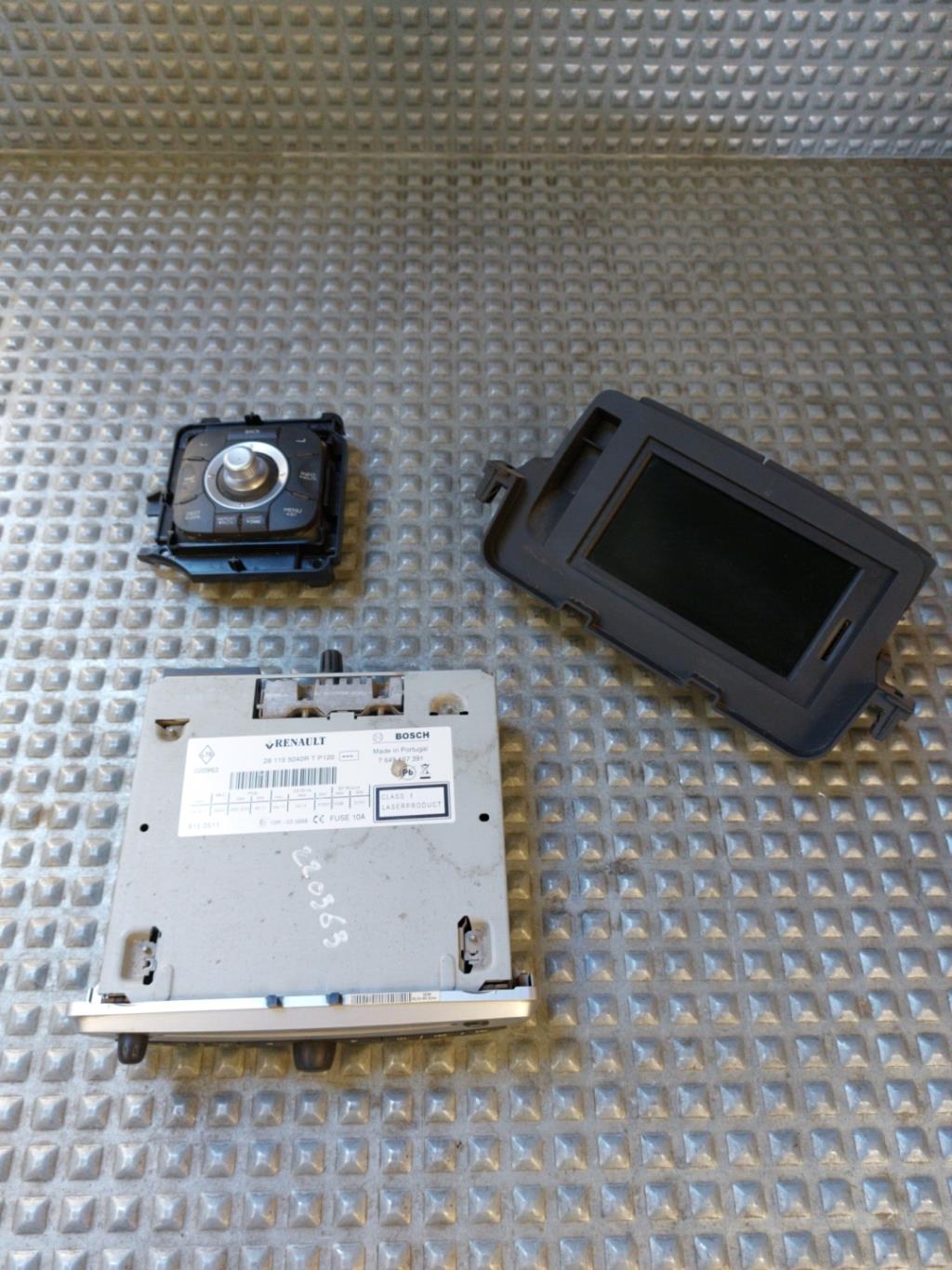 Ecran GPS RENAULT MEGANE 3 PHASE 1 Diesel - 1