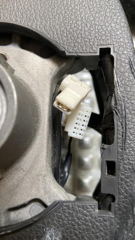 Volant KIA CARENS 4 PHASE 1  - 1