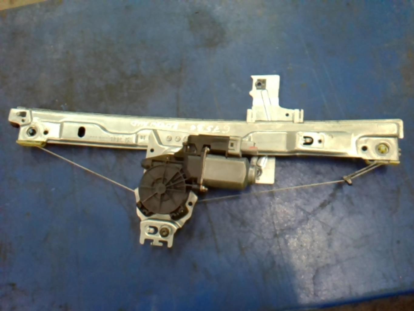 Alzacristalli elettrico anteriore destro PEUGEOT 207 PHASE 1 BREAK Diésel - 1