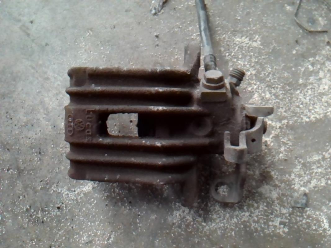 Pinza freni posteriore sinistra VOLKSWAGEN GOLF 4 Diésel - 1