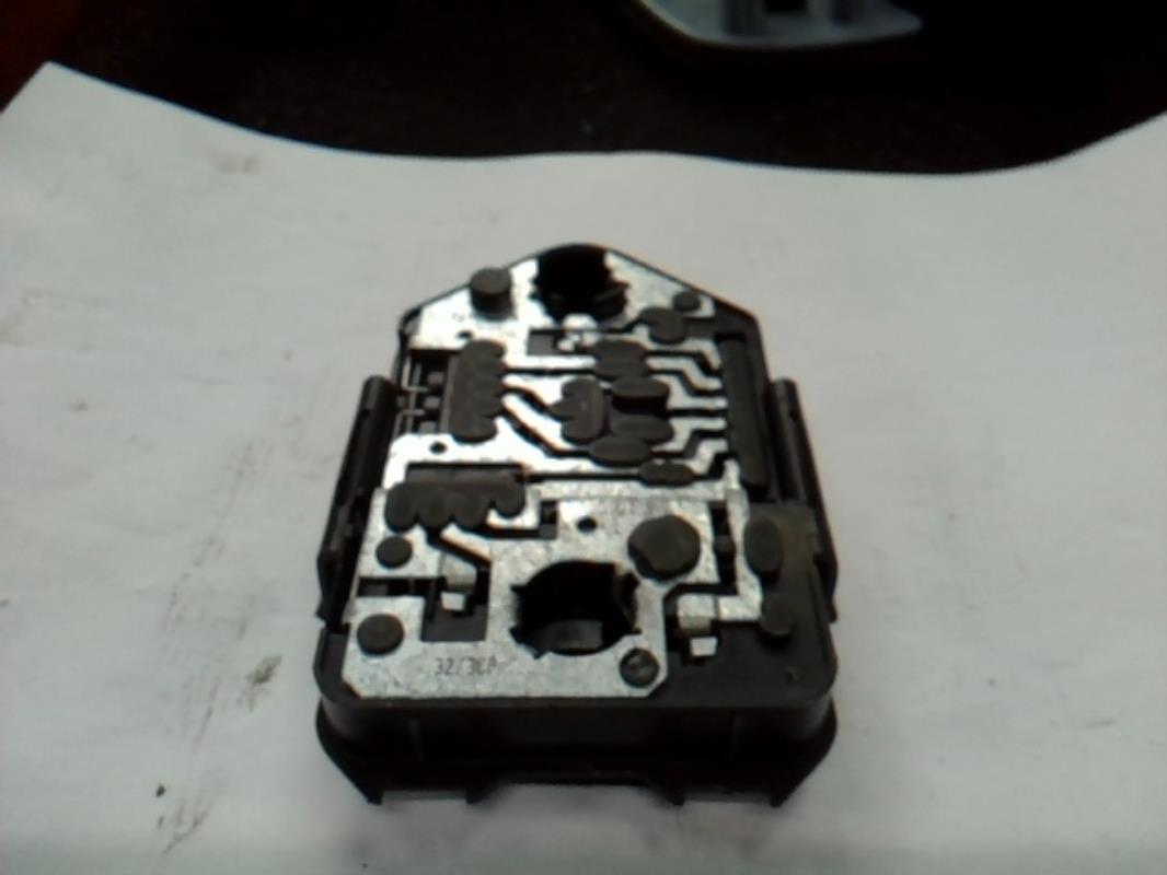 Base portalampade fanale posteriore destro VOLKSWAGEN VENTO Gasolina - 1