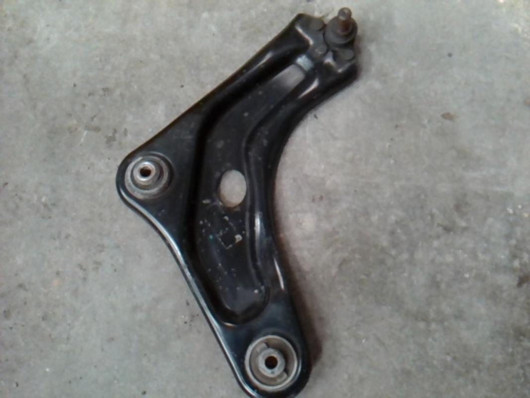 Triangolo inferiore anteriore destro PEUGEOT 207 PHASE 2 Diésel - 1