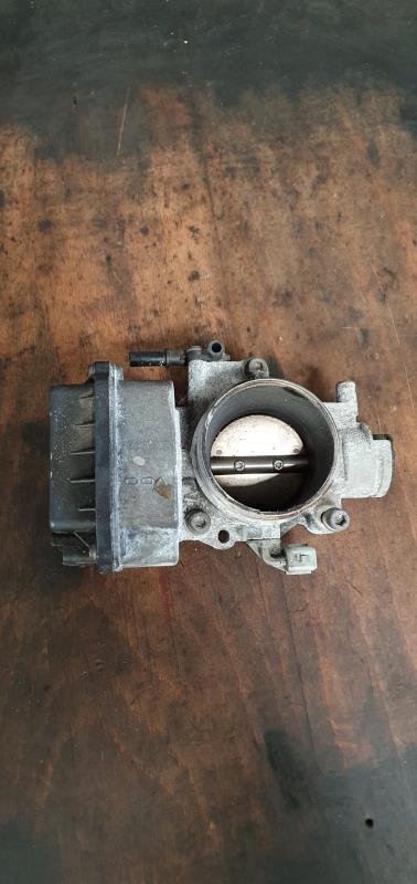 Boitier papillon CITROEN C5 1 PHASE 1 Essence - 1