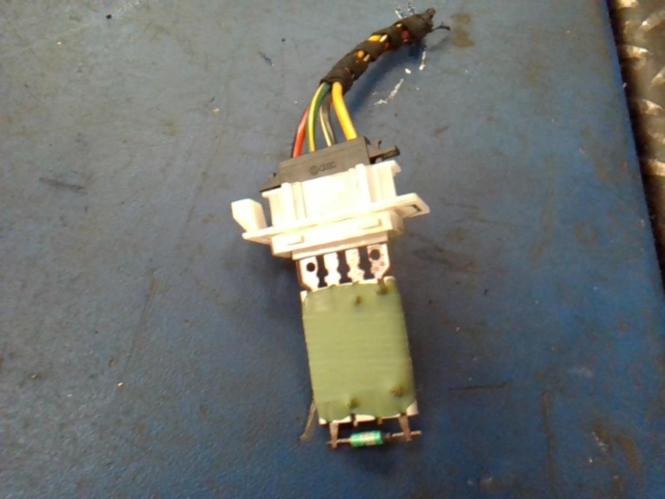 Resistenza riscaldamento VOLKSWAGEN GOLF 6 Gasolina - 1
