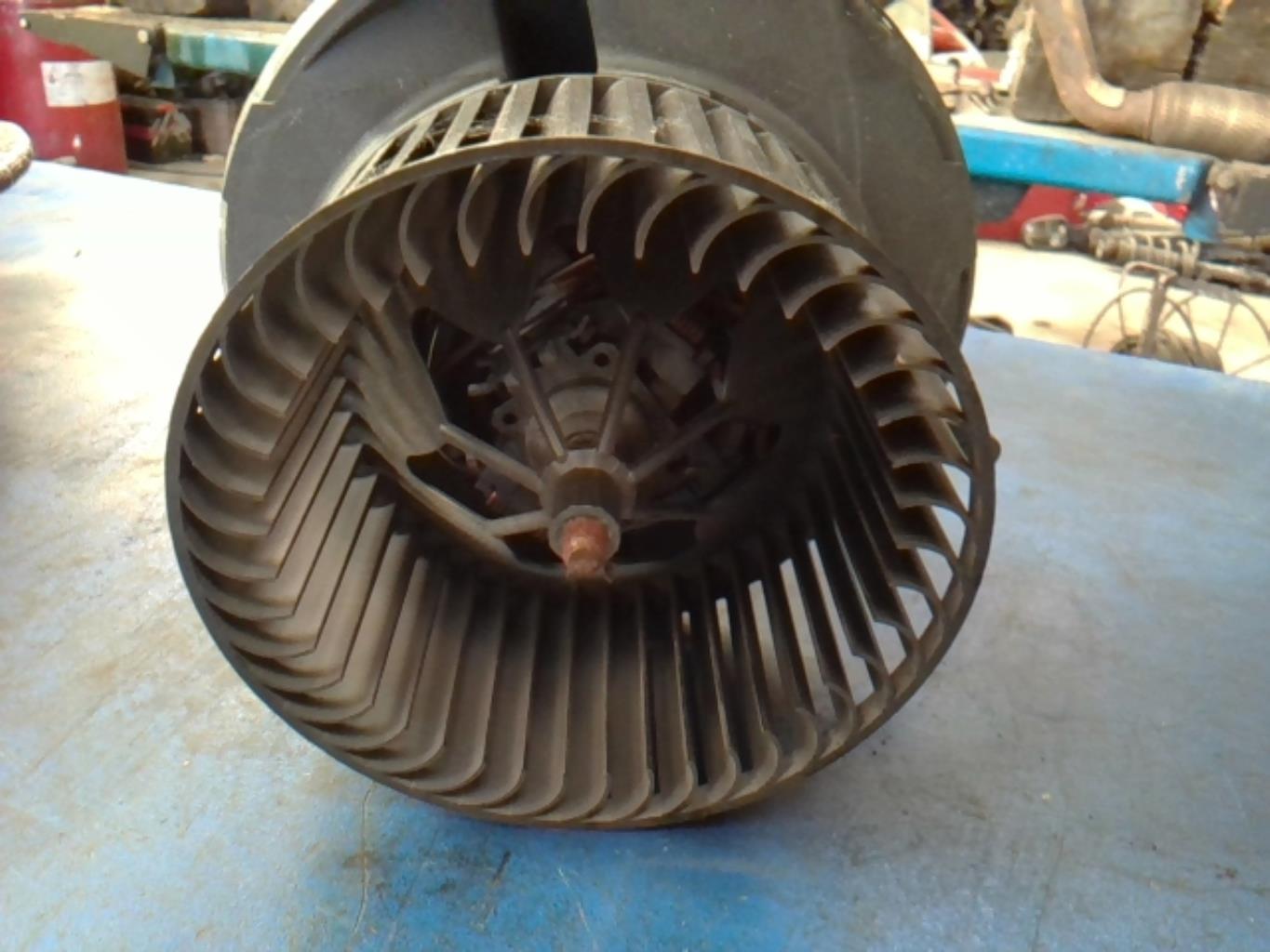 Ventola riscaldamento VOLKSWAGEN GOLF 6 Gasolina - 1
