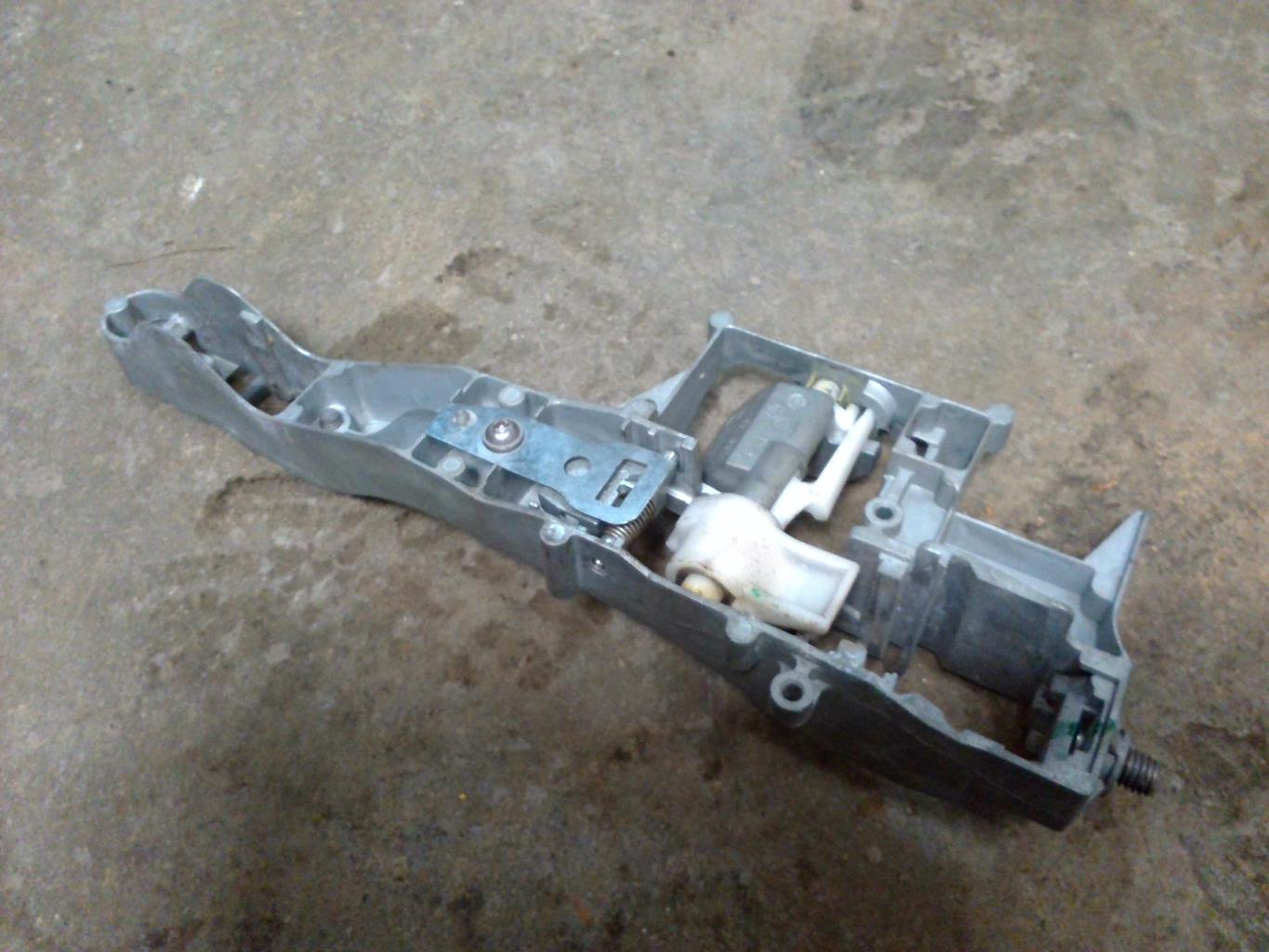 Maniglia portiera anteriore destra CITROEN C4 GRAND PICASSO 1 Diésel - 1