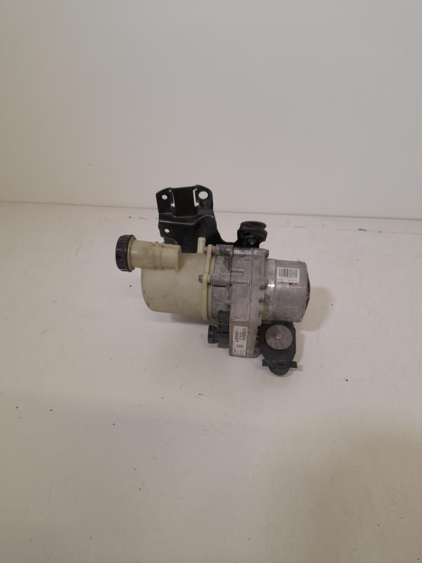 Pompe de direction DACIA SANDERO 1 Diesel - 1
