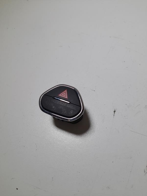 Bouton de warning OPEL CORSA E Essence - 1