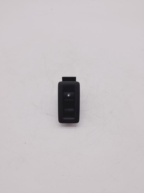Attuatore chiavistello sportello carburante VOLKSWAGEN GOLF PLUS PHASE 1 Diésel - 1