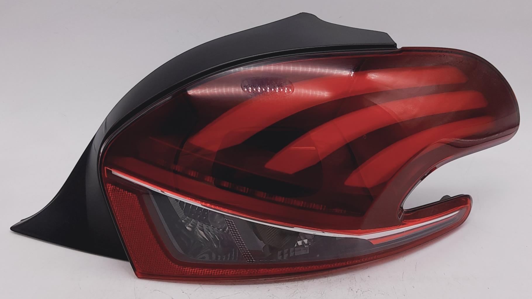 Fanale posteriore principale destro (luci) PEUGEOT 208 1 PHASE 2 Gasolina - 1