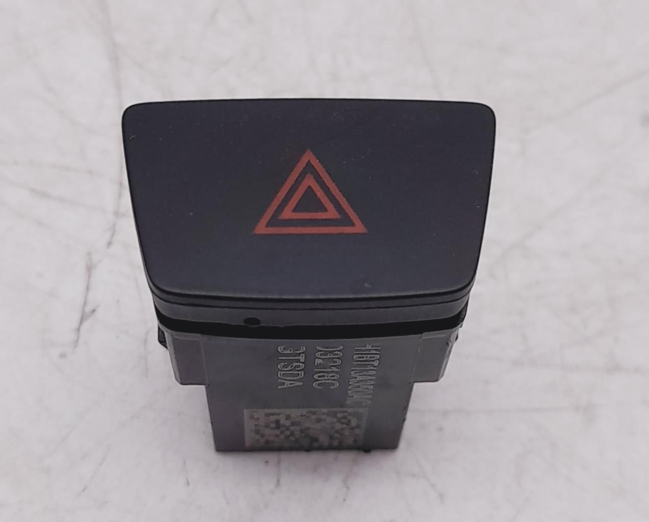 Bouton de warning FORD FIESTA 7 Essence - 1