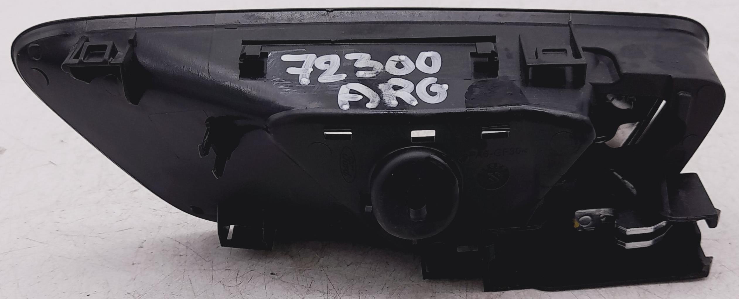 Maniglia interna posteriore sinistra FORD FIESTA 7 Gasolina - 1
