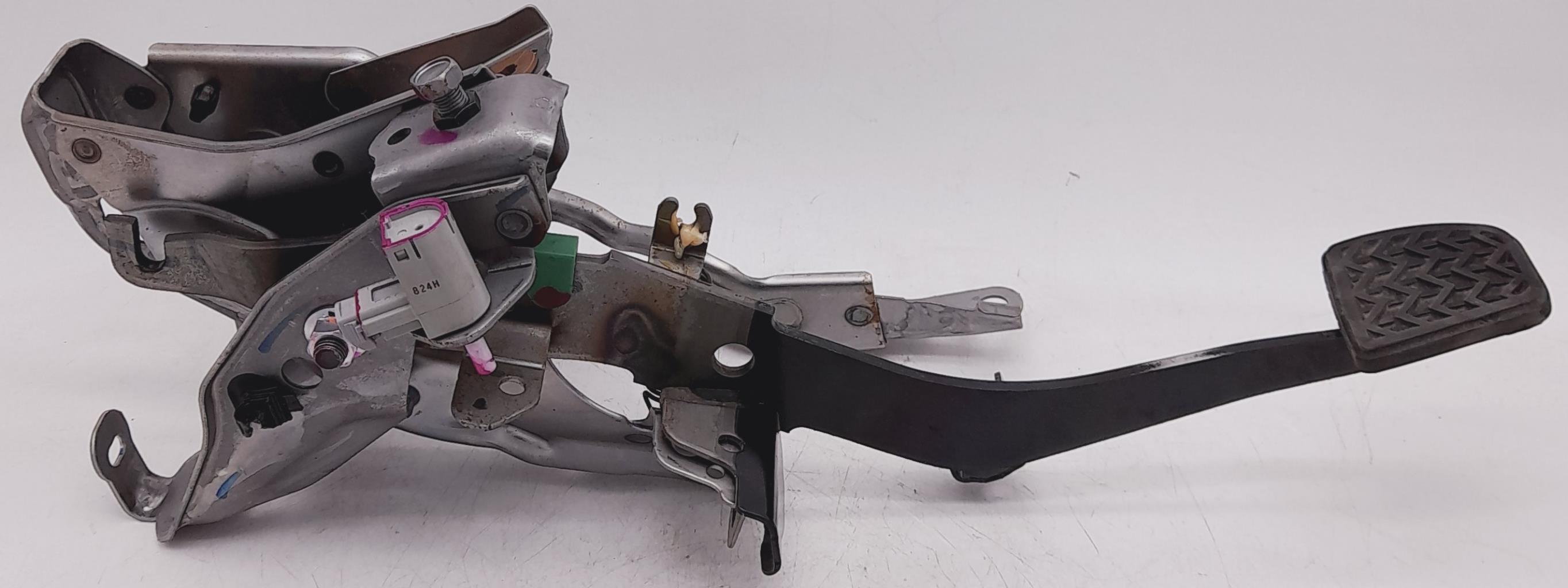 Pedale d'embrayage CITROEN C1 2 Essence - 1
