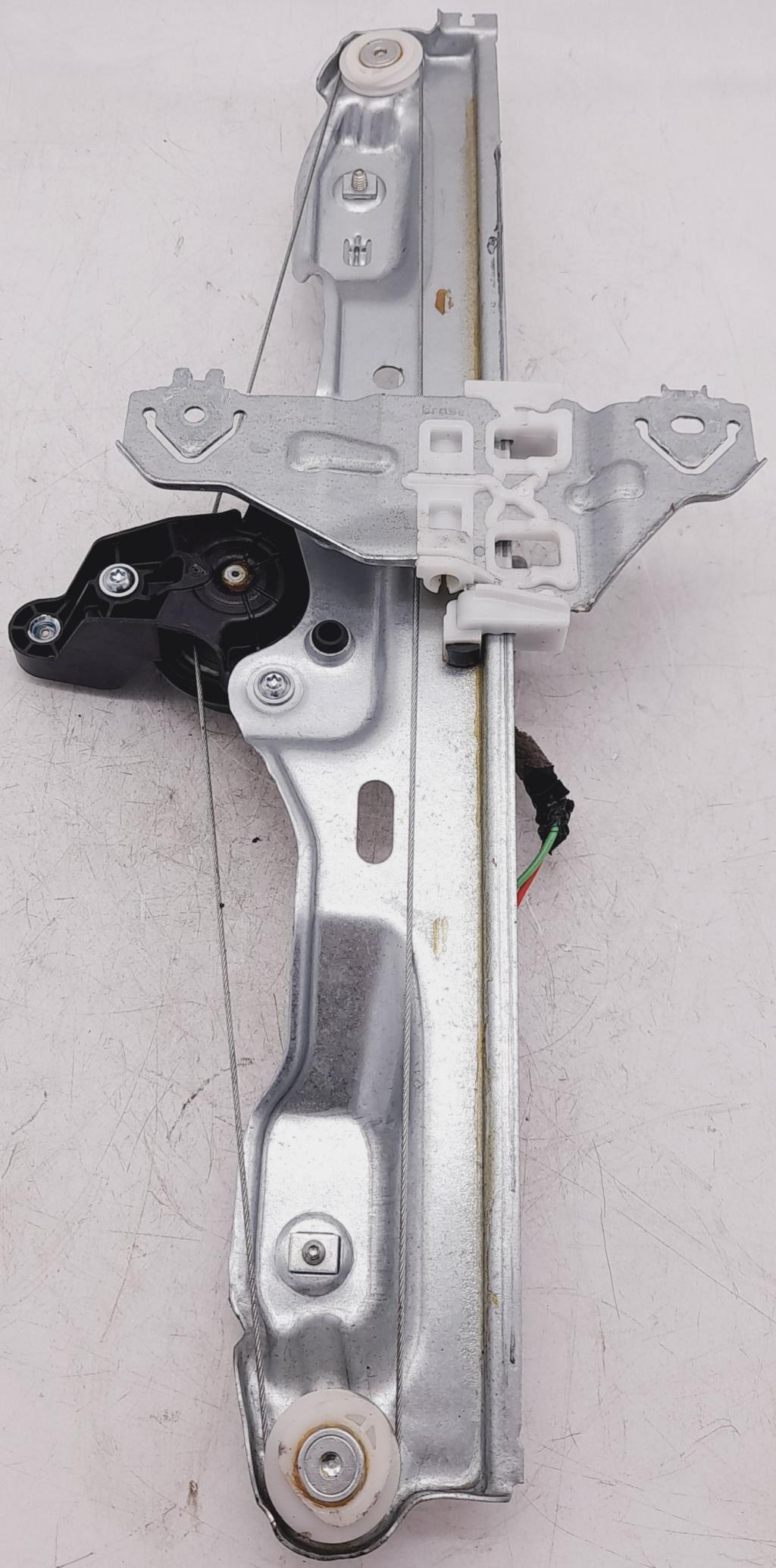 Alzacristalli elettrico posteriore sinistro NISSAN QASHQAI 2 PHASE 1 Diésel - 1