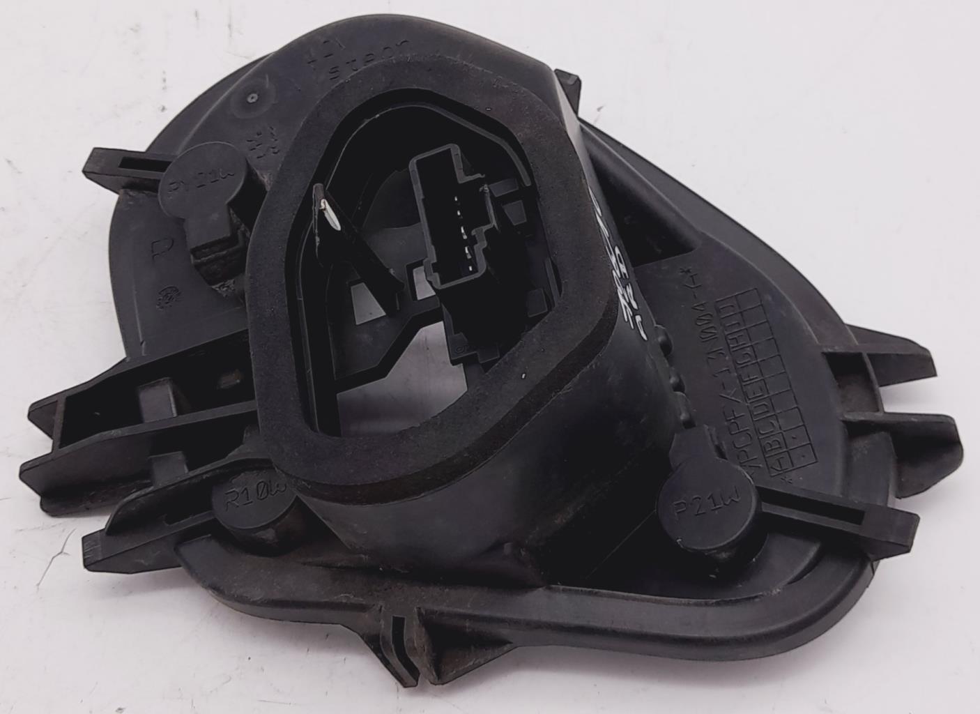 Base portalampade fanale posteriore destro PEUGEOT 208 1 PHASE 1  - 1