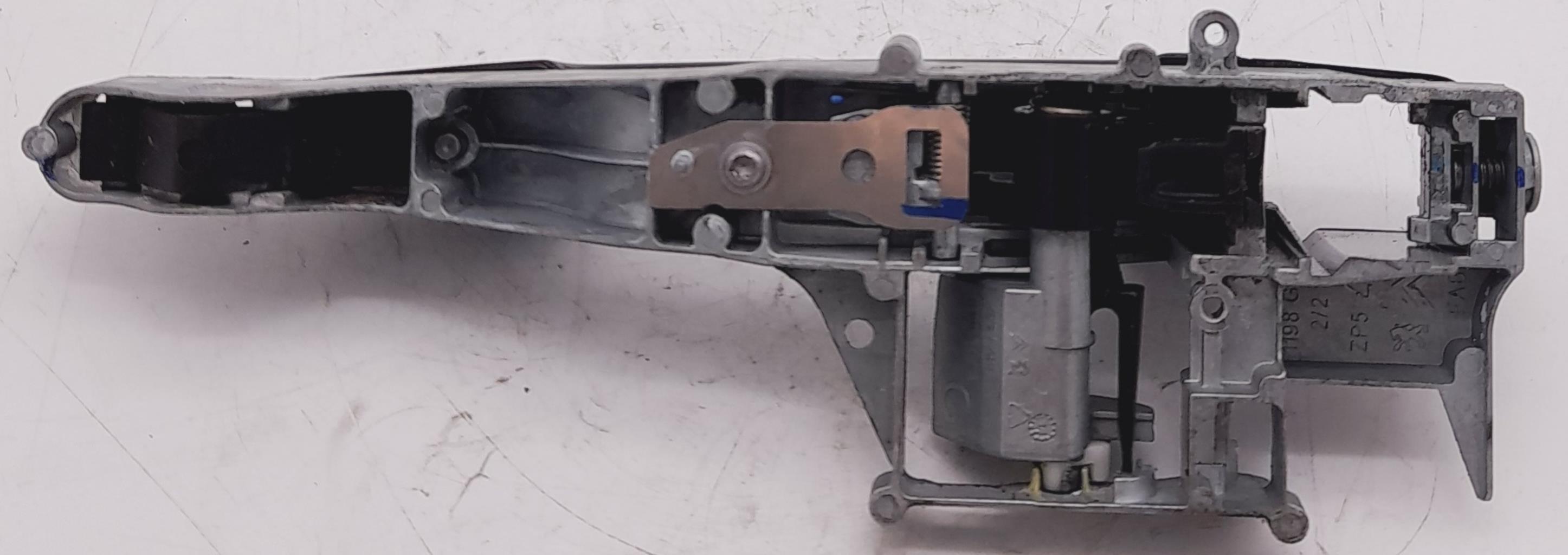 Maniglia portiera anteriore sinistra PEUGEOT 2008 1 PHASE 1 Gasolina - 1
