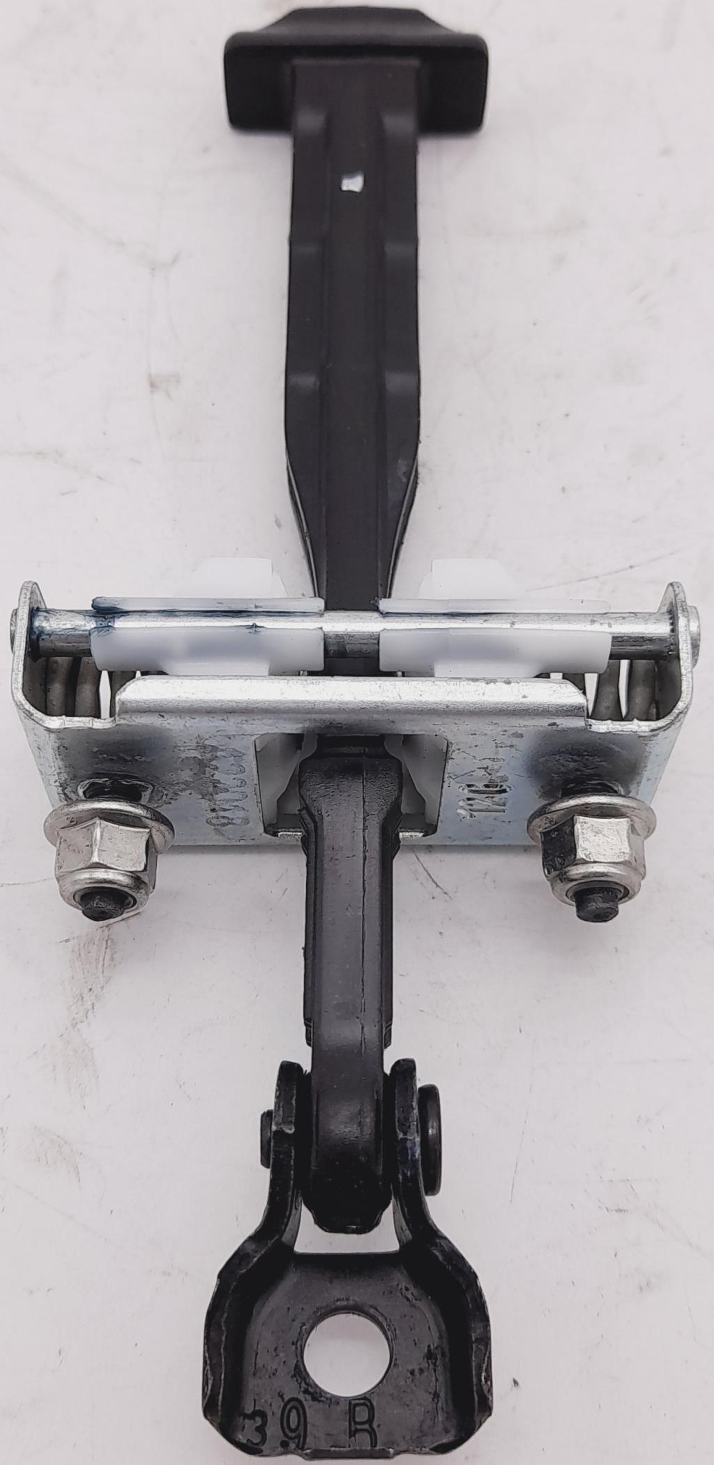 Arresto portiera anteriore sinistra FORD FOCUS 4 PHASE 1 Gasolina/Híbrido - 1