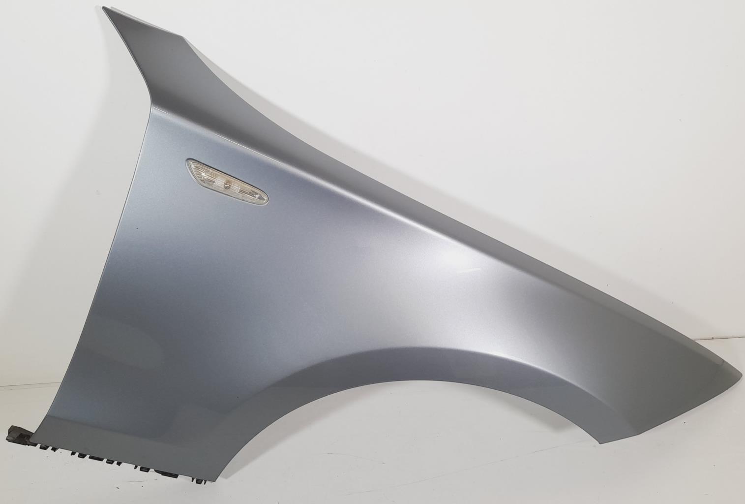 Parafango anteriore destro BMW SERIE 1 E87 PHASE 1 Diésel - 1