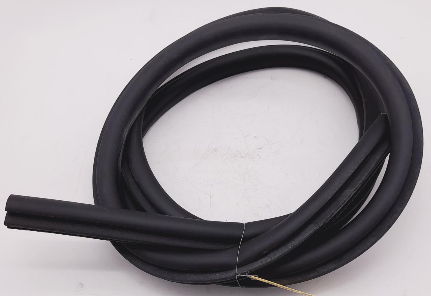 Guarnizione sportello posteriore destro FORD FOCUS 4 PHASE 1 Gasolina/Híbrido - 1