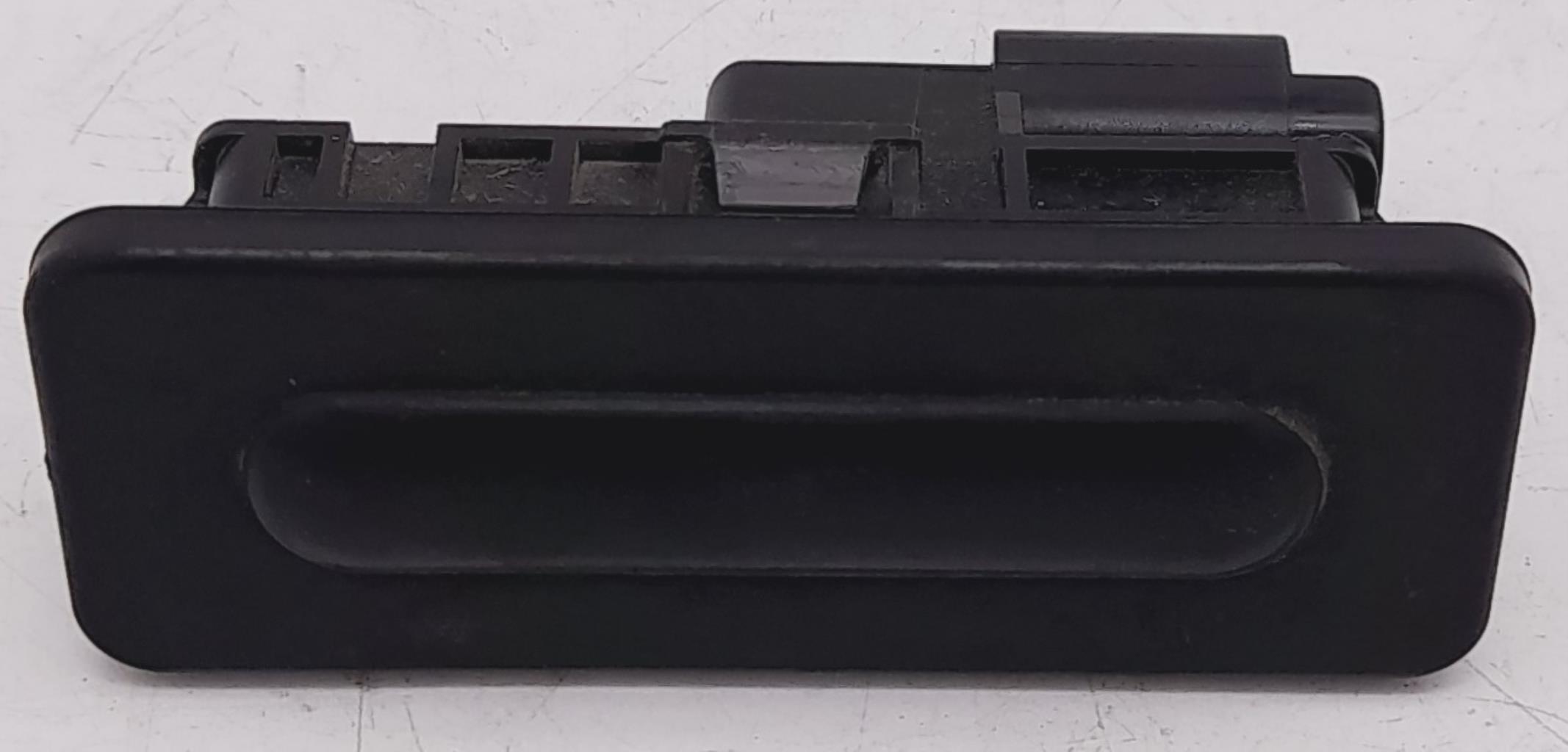 Attuatore serratura portellone posteriore CITROEN C4 2 PHASE 1 Diésel - 1