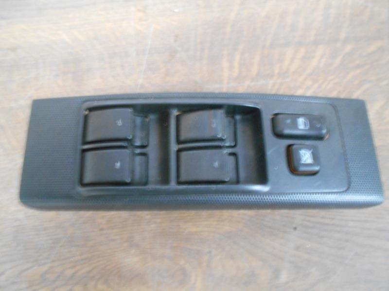 Commande retroviseurs TOYOTA COROLLA VERSO 2 PHASE 1 Diesel - 1