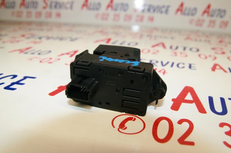 Bouton/Interrupteur RENAULT SCENIC 3 PHASE 1 Diesel - 1