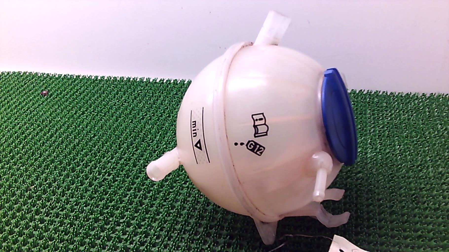 Vase d'expansion VOLKSWAGEN GOLF 5 Diesel - 1