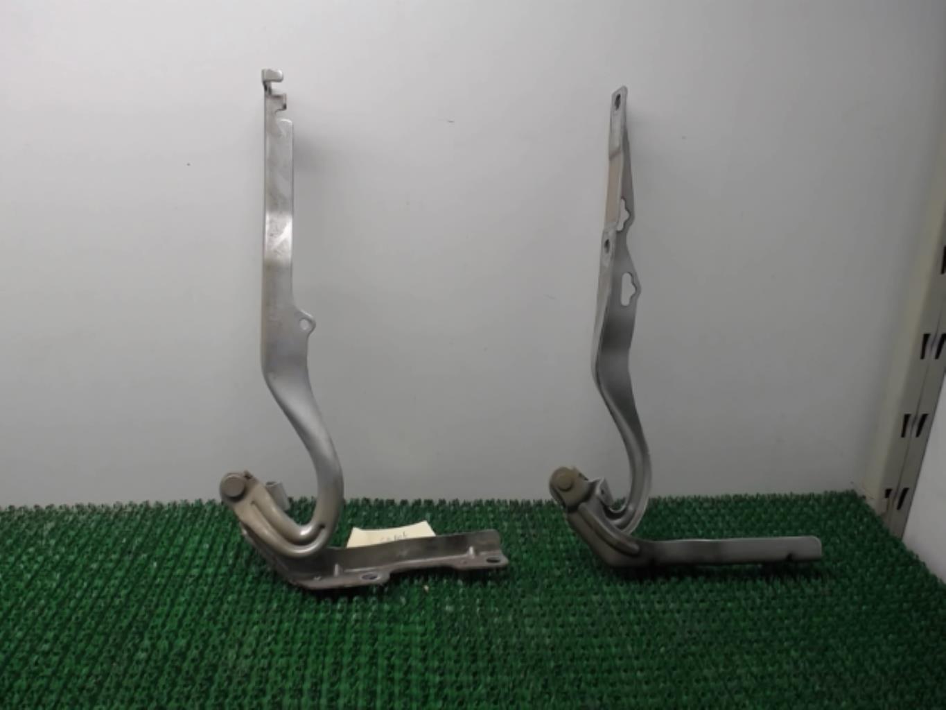Charniere de capot PEUGEOT 207 PHASE 1 Diesel - 1