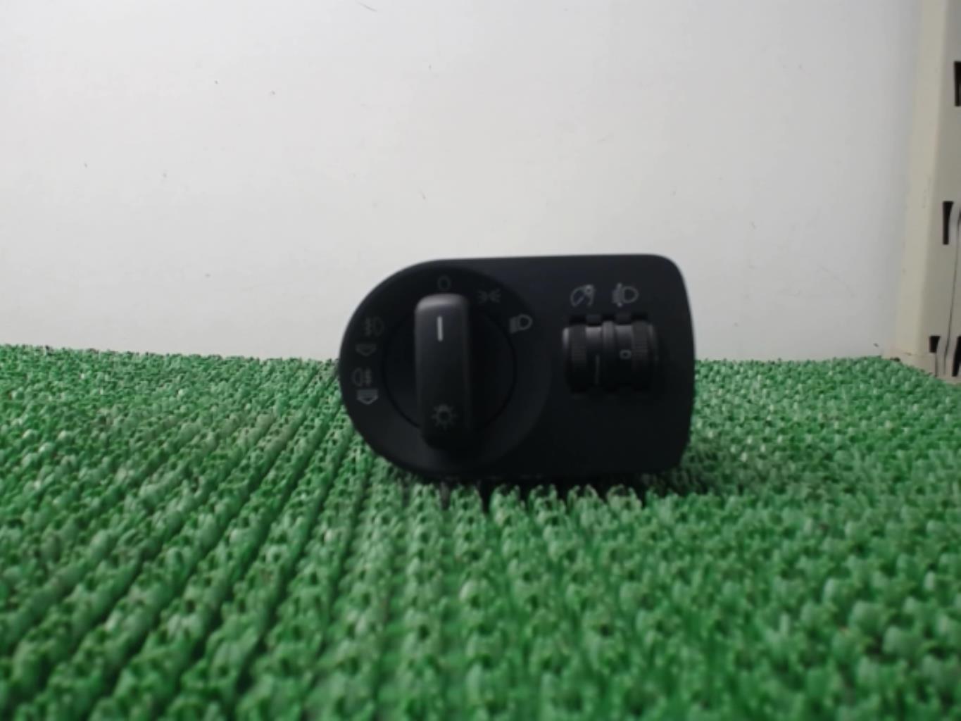Commande de phare AUDI A3 2 SPORTBACK PHASE 1 Diesel - 1
