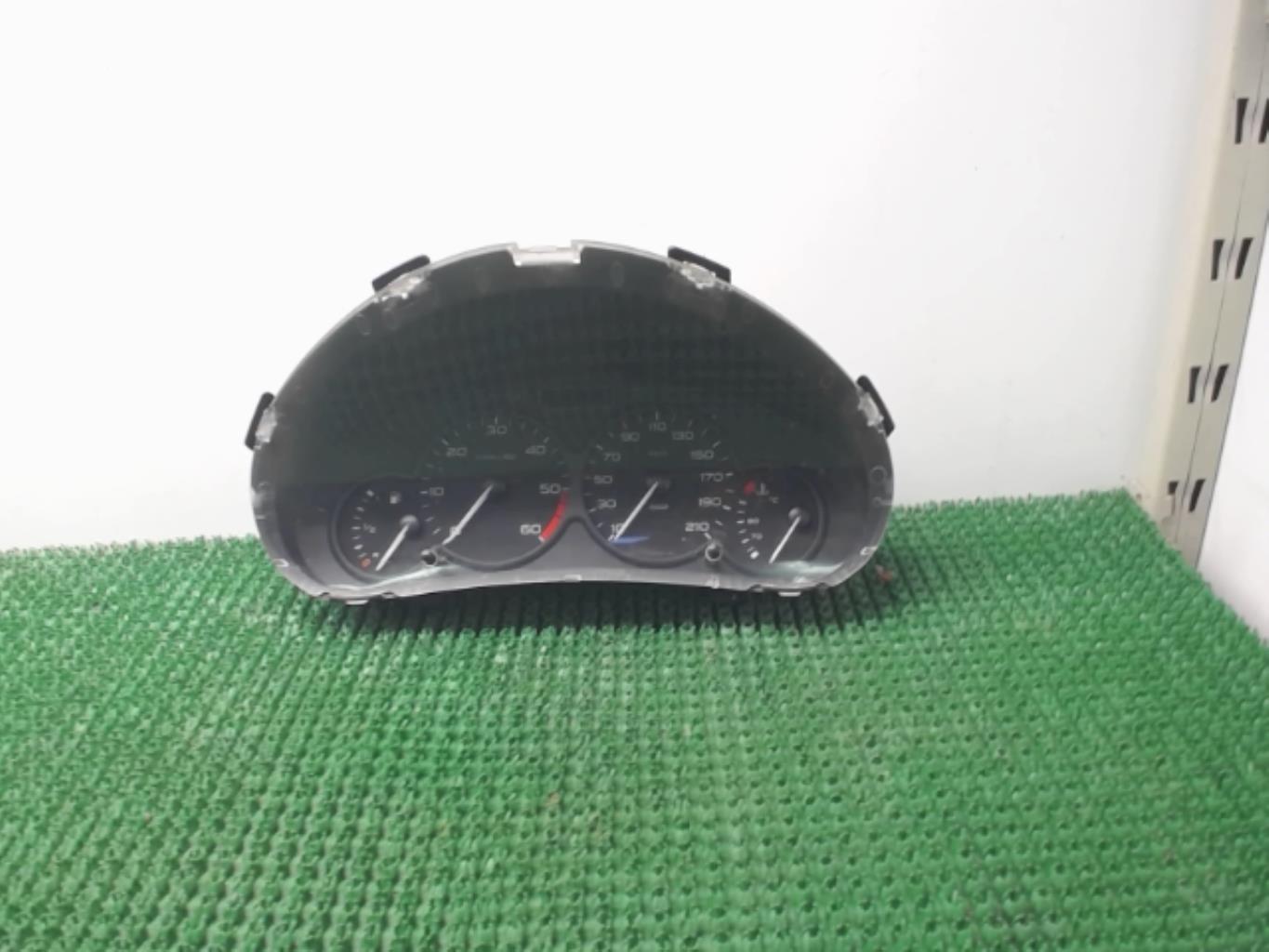 Compteur PEUGEOT 206 PHASE 1 Diesel - 1
