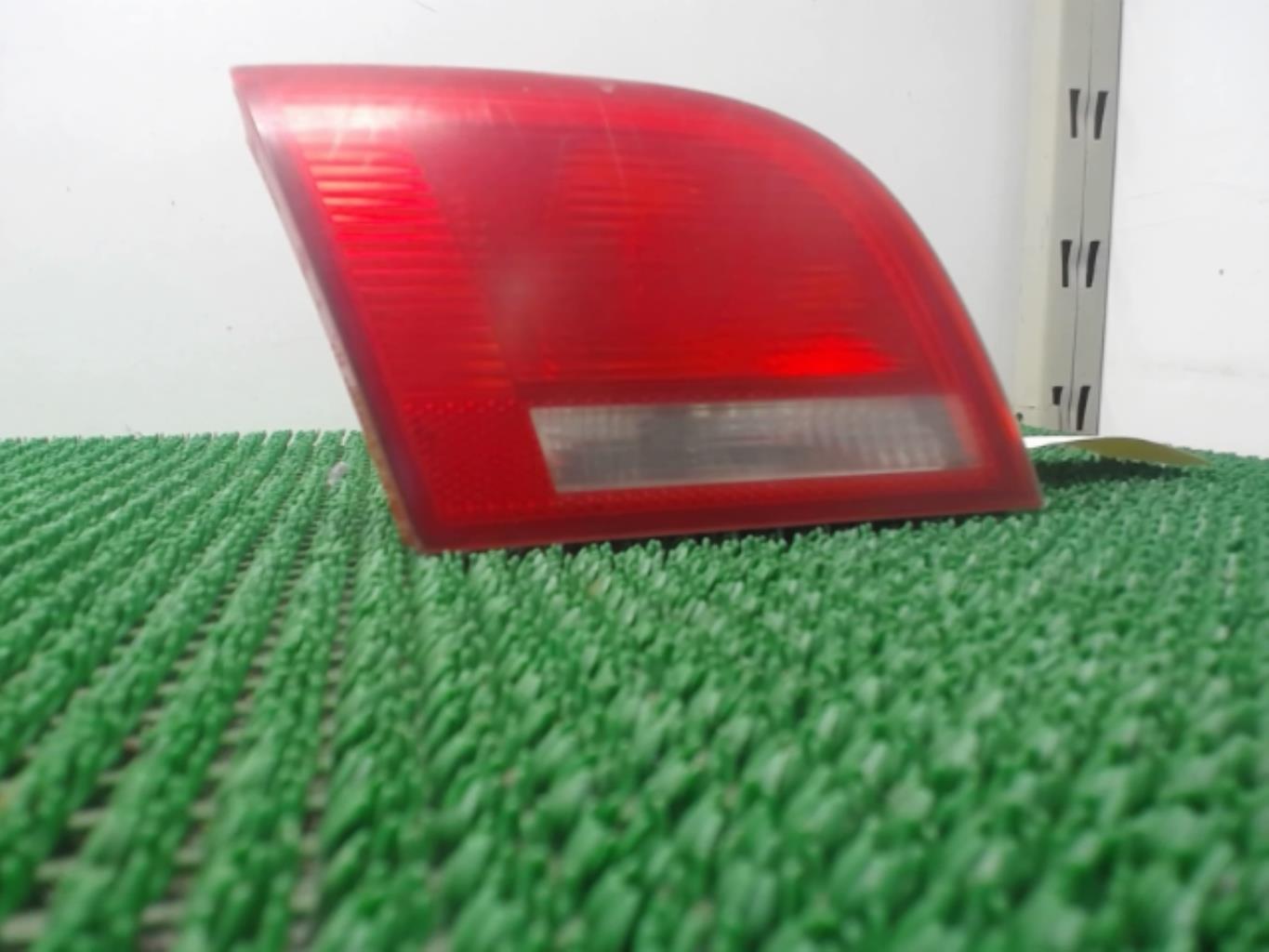 Feu arriere secondaire gauche (feux) AUDI A3 2 SPORTBACK PHASE 1 Diesel - 1