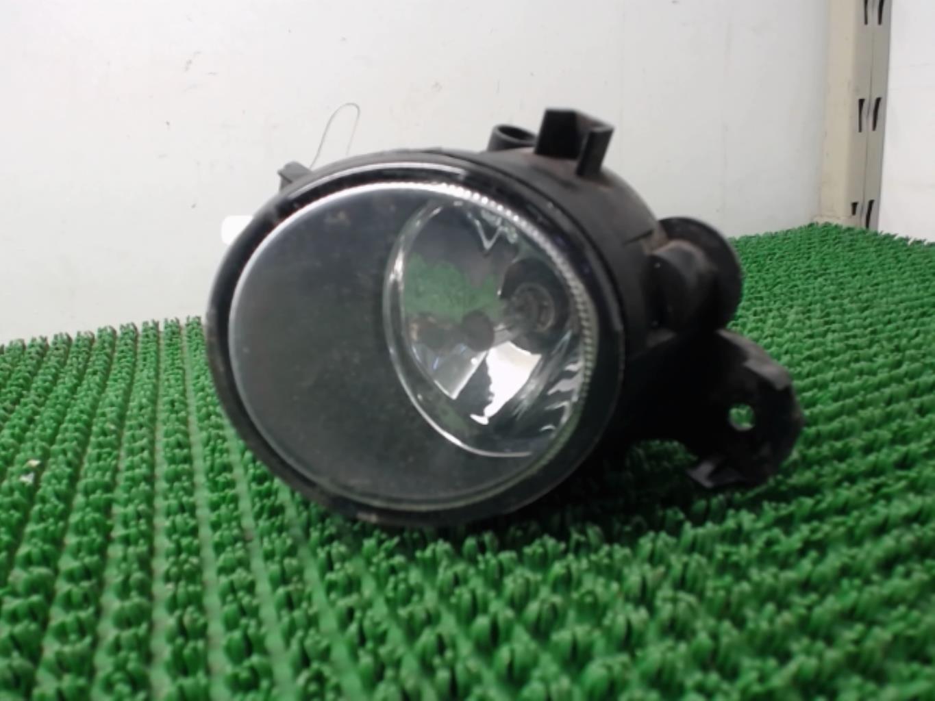 Anti brouillard droit (feux) RENAULT CLIO 2 PHASE 2 Essence - 1