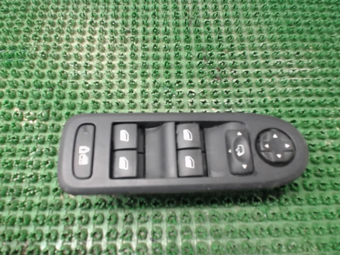 Interrupteur de leve vitre CITROEN C5 2 Diesel - 1