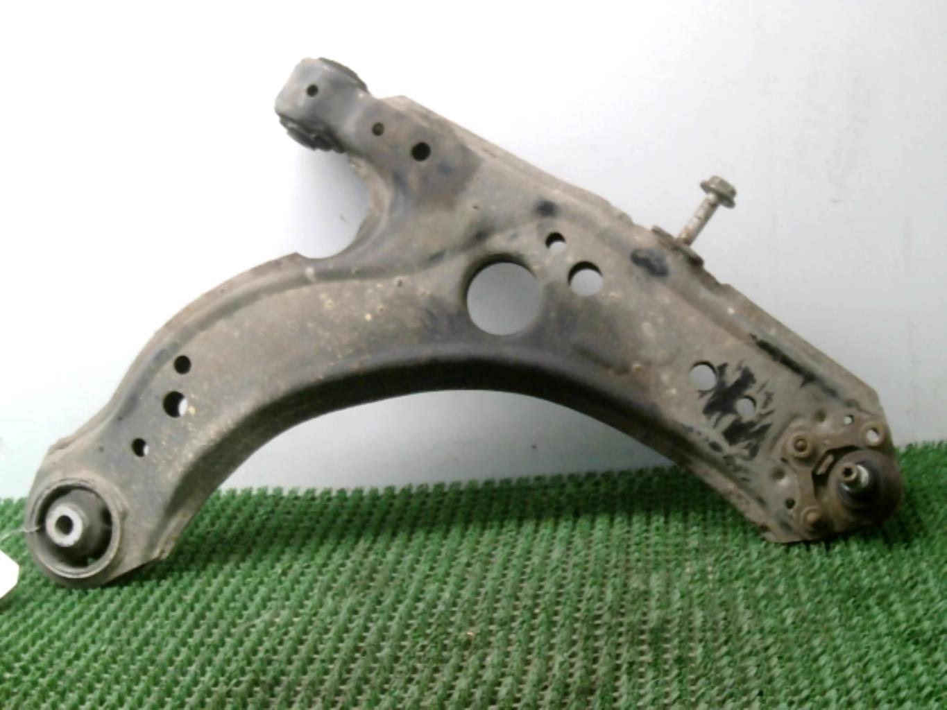 Triangle avant droit AUDI A3 1 PHASE 1 Diesel - 1