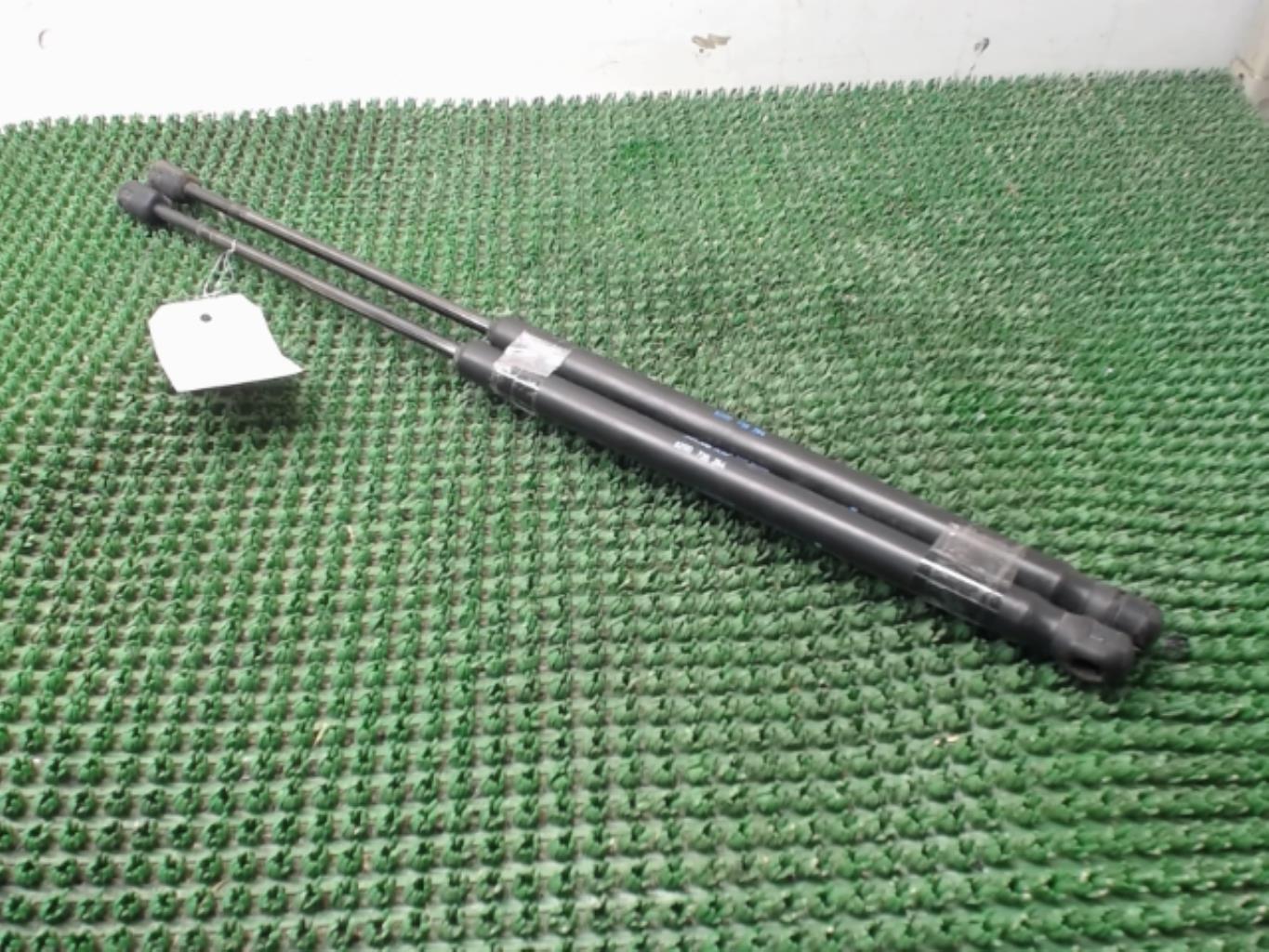 Verin de coffre DACIA SANDERO 1 Diesel - 1
