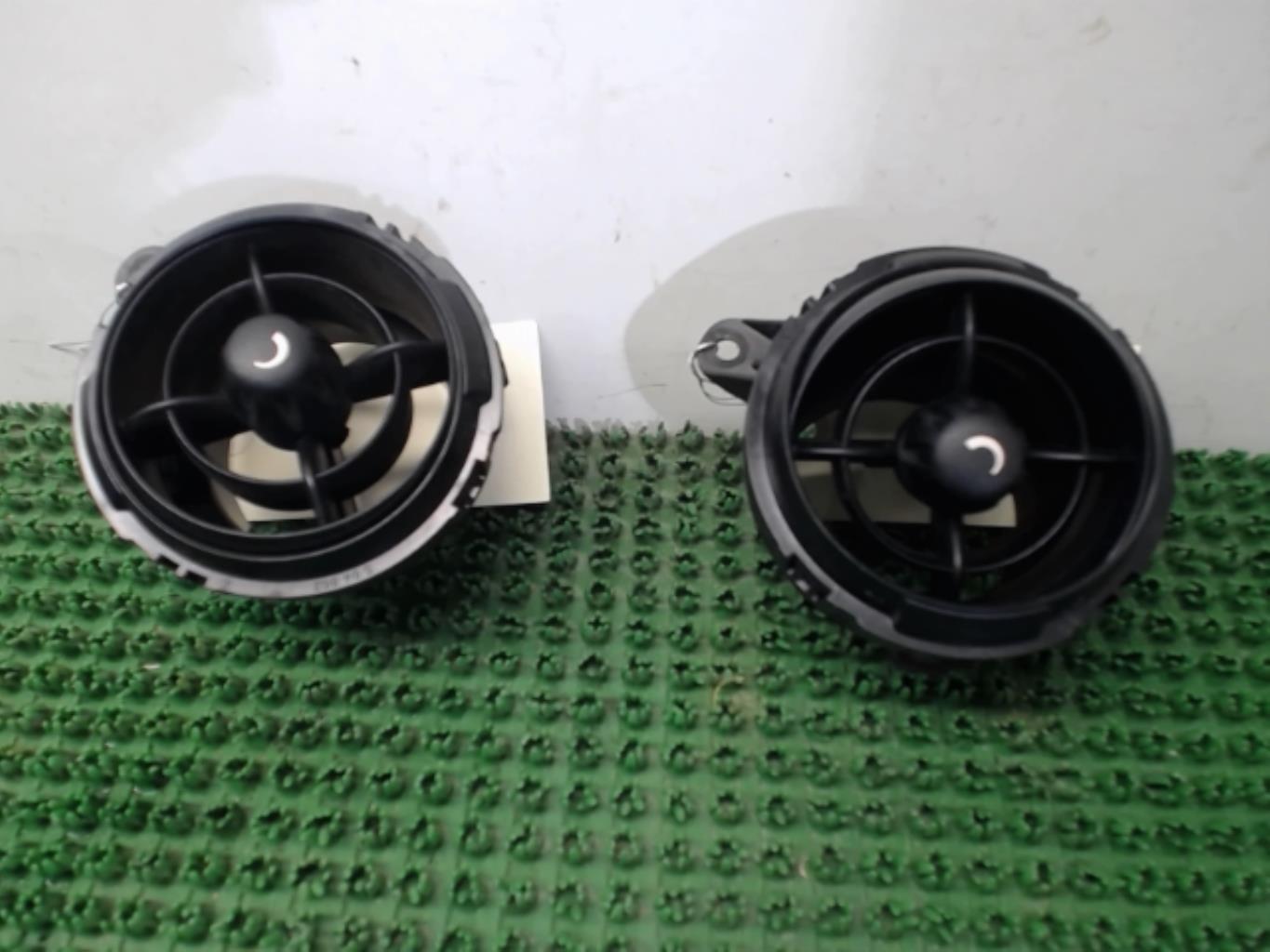 Aerateur tableau de bord MINI MINI 2 R60 COUNTRYMAN BREAK Diesel - 1