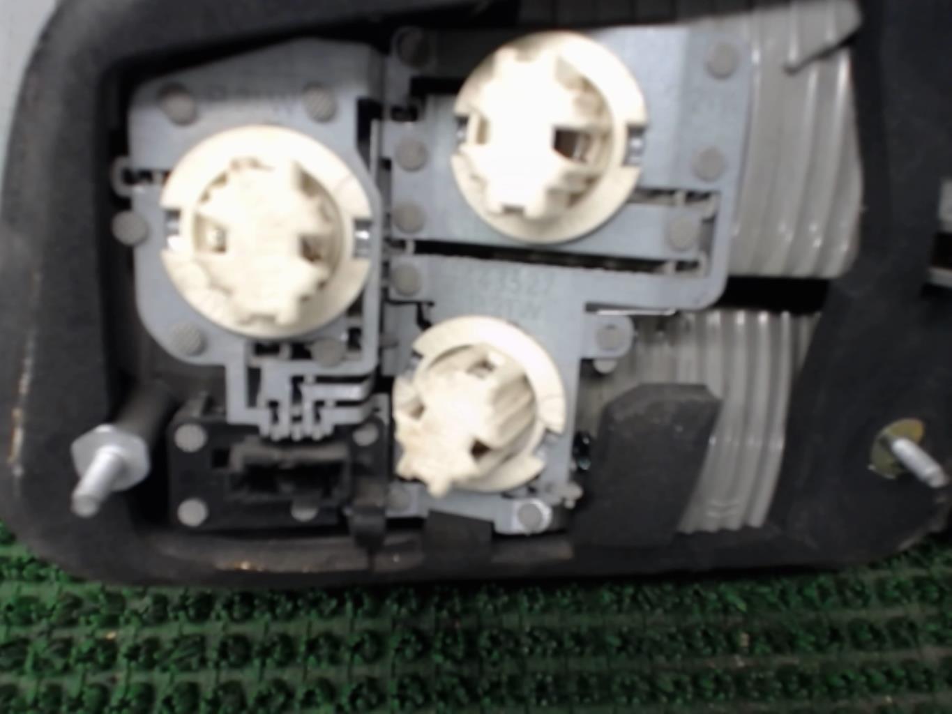 Feu arriere secondaire gauche (feux) OPEL VECTRA C PHASE 1 BREAK Diesel - 1