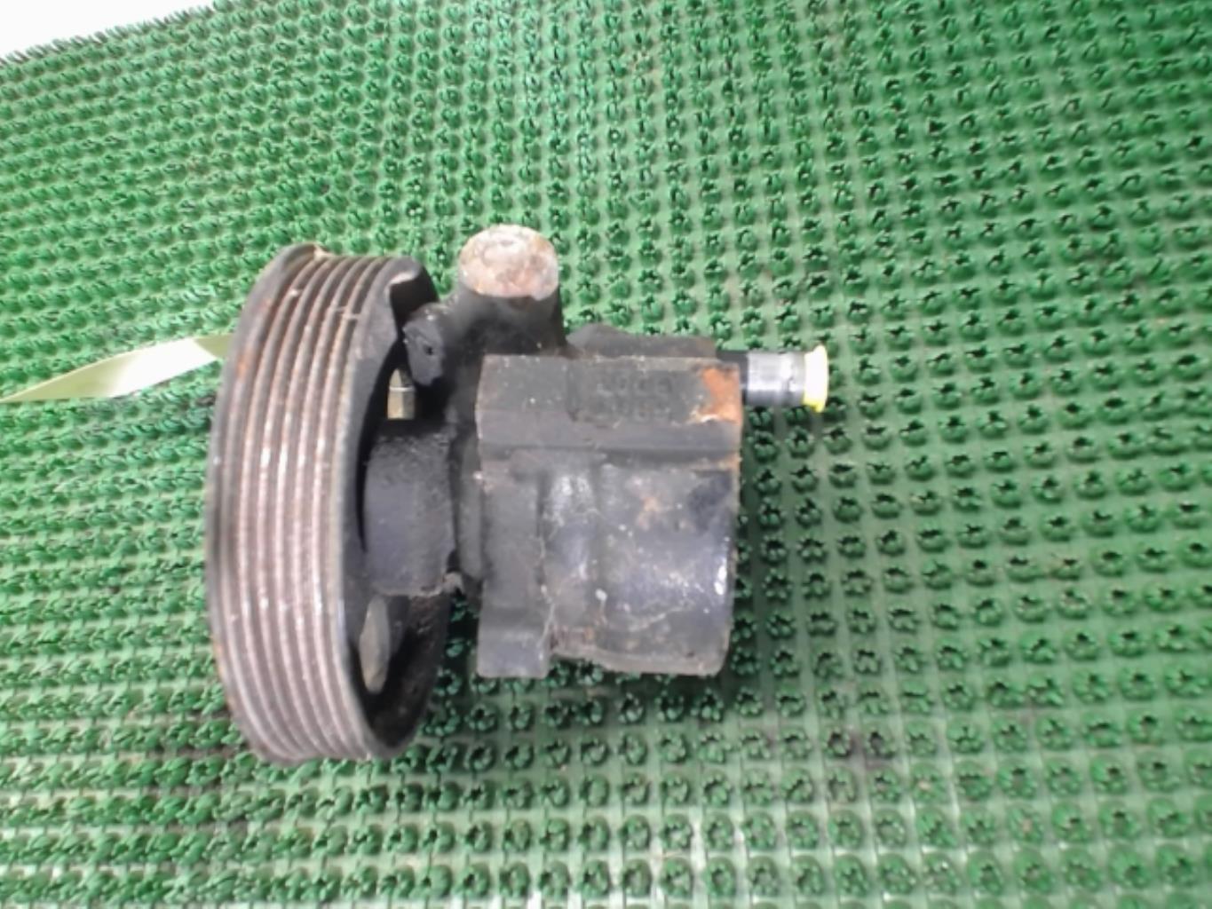 Pompe de direction DACIA SANDERO 1 Diesel - 1