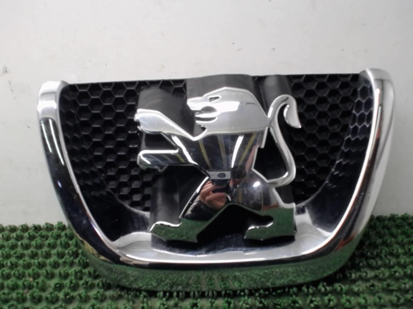 Sigle de calandre PEUGEOT 207 PHASE 2  - 1