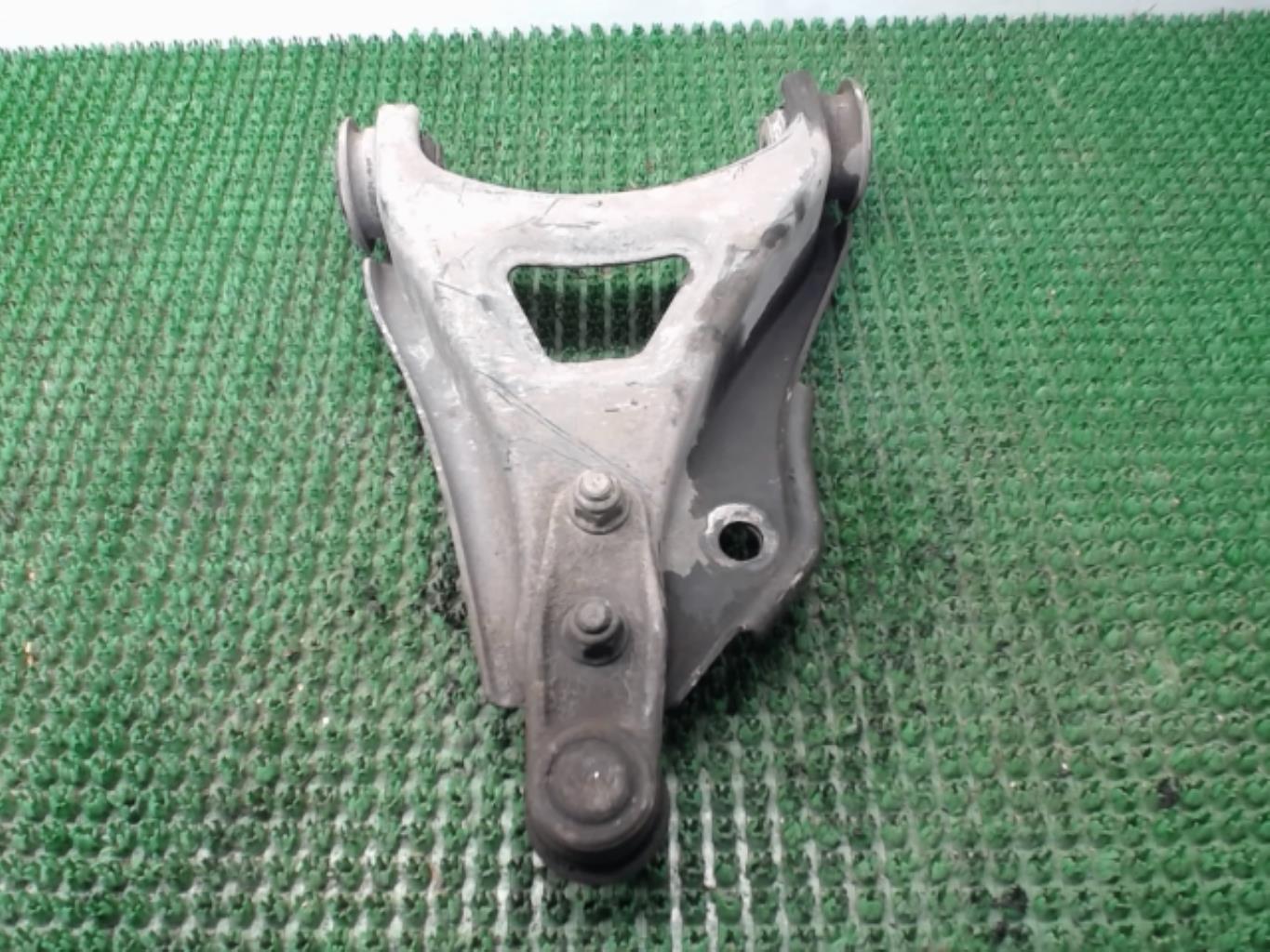 Triangle avant droit RENAULT CLIO 2 PHASE 1 Essence - 1