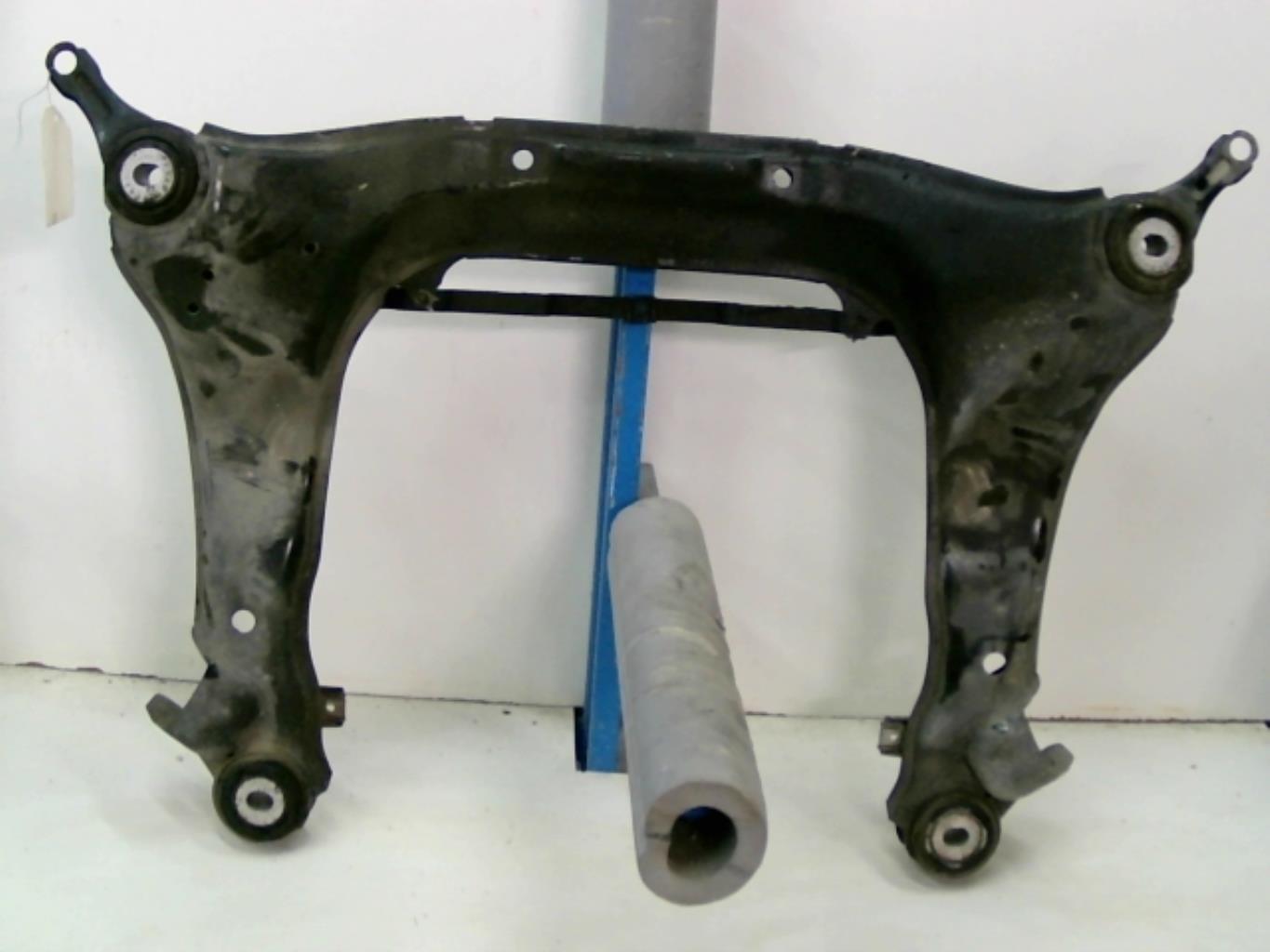 Berceau avant AUDI A4 2 AVANT PHASE 2 BREAK Diesel - 1